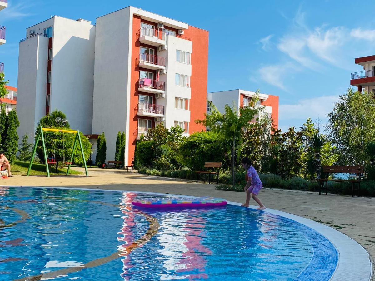 Apartment In Sweti Wlas Exterior foto